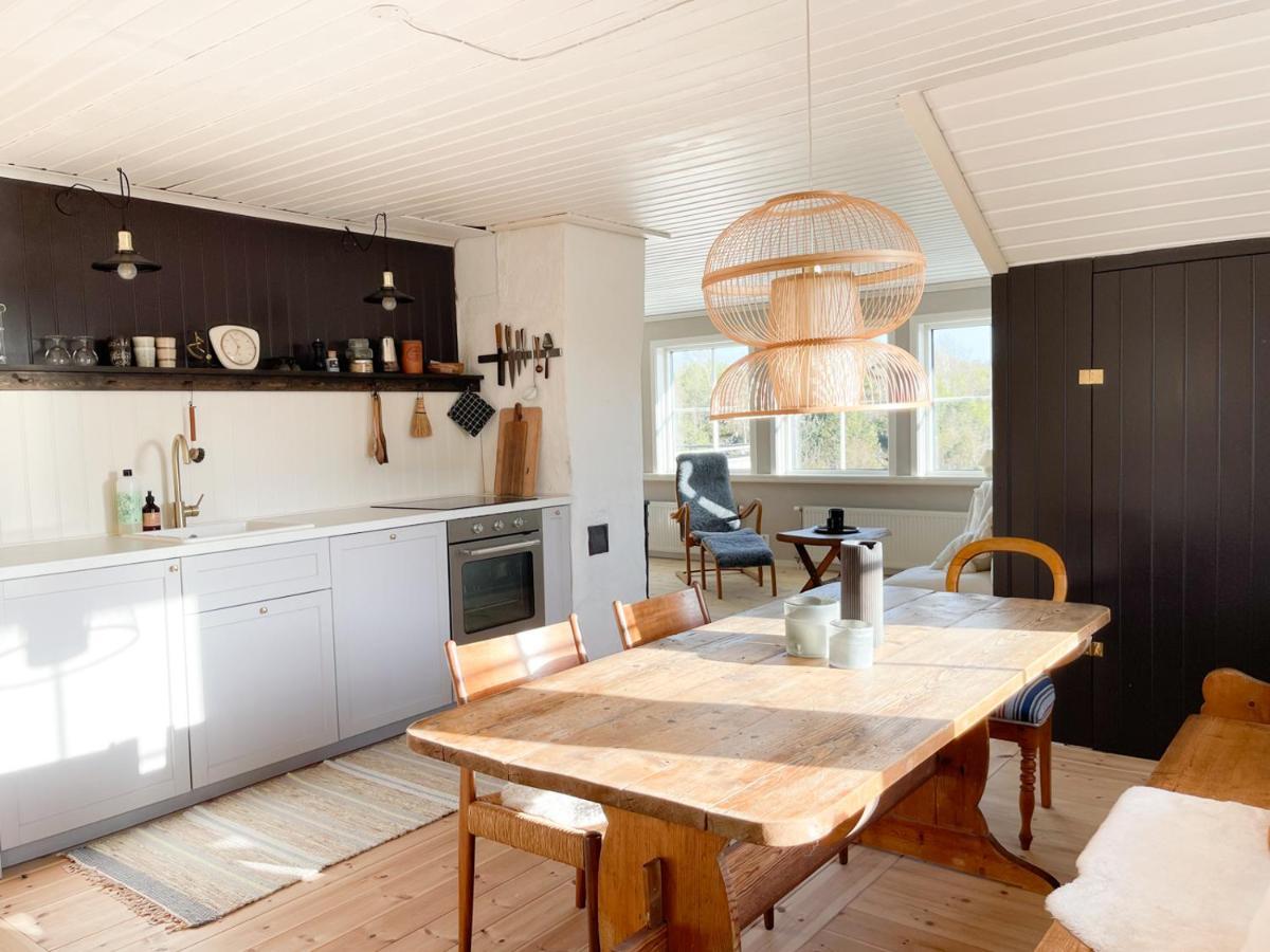 Lovely, Bright Apartment Overlooking Nature Fiskebackskil Luaran gambar